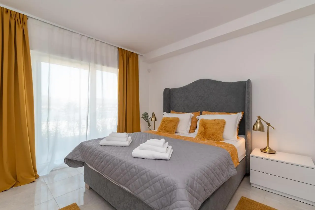 Vila Uz More Okrug Gornji