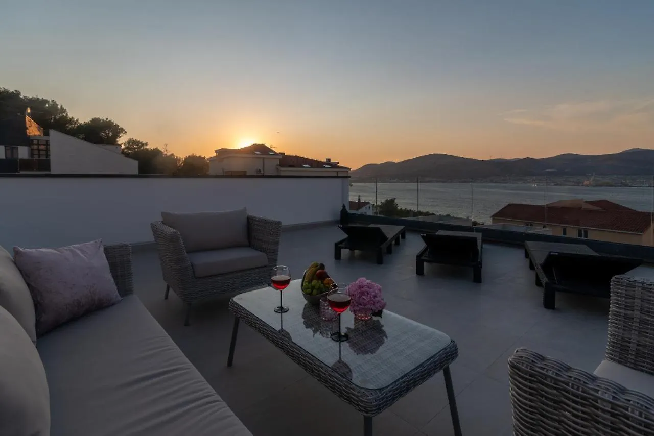Vila Uz More Okrug Gornji Villa